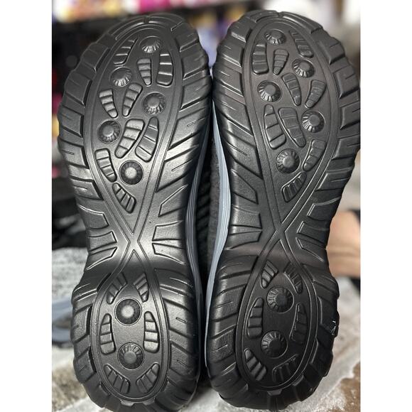 Hypersoft Hyperboost Black Sneakers- European Size 40- Women U.S Size 9-9.5 - Picture 7 of 7